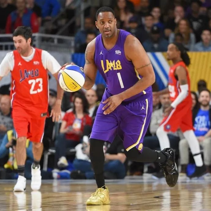 次讚許羅納 次讚許羅納