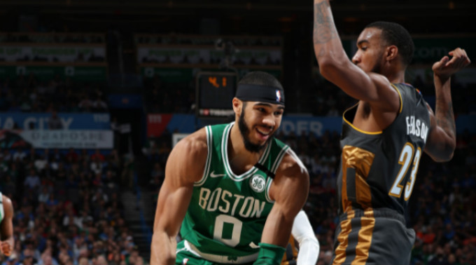 动进攻的机 动进攻的机