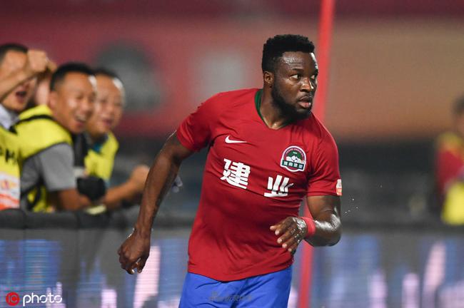 足球中超的 足球中超的